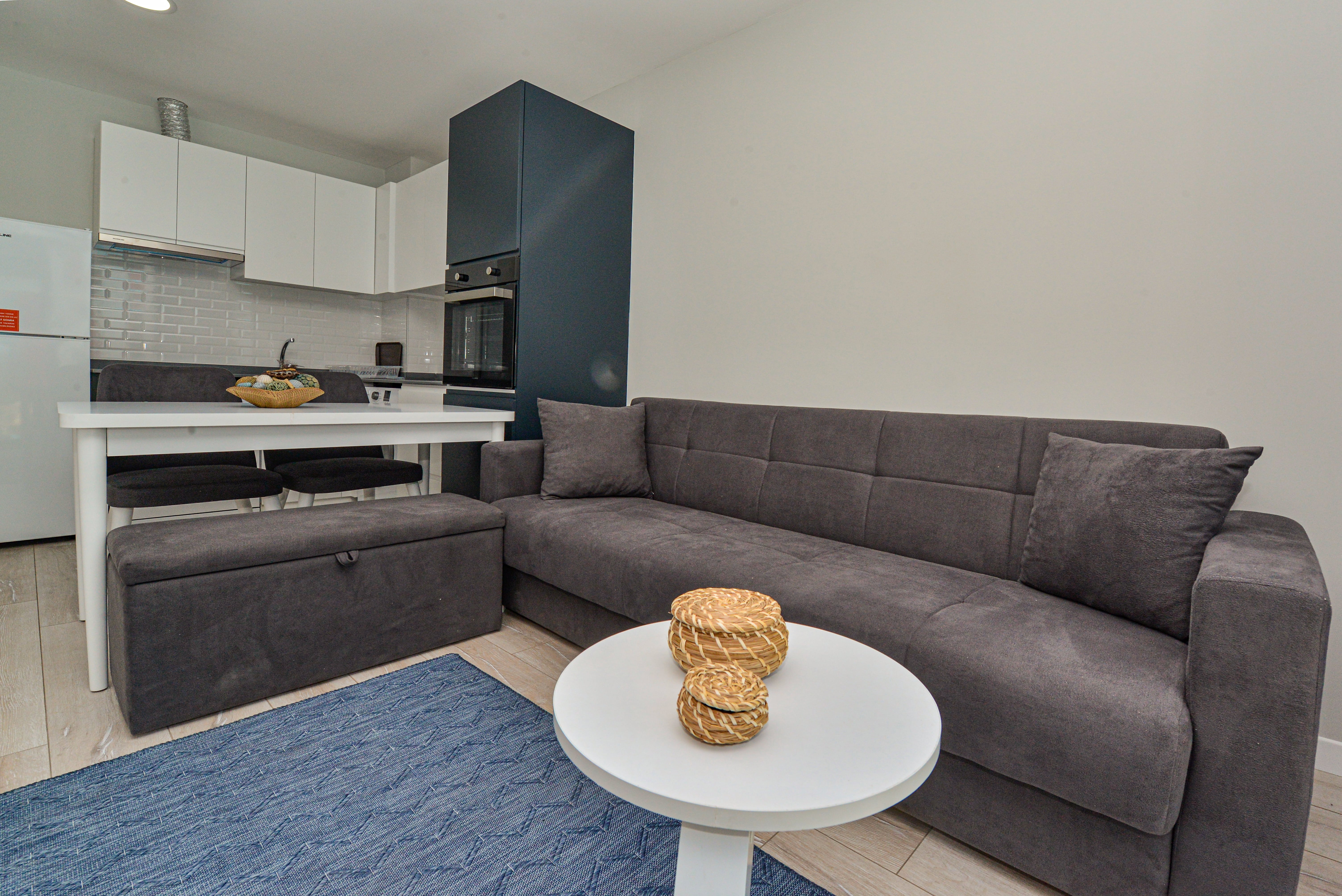 Suite Room, Land View